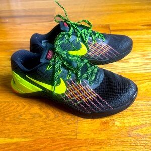 Nike METCON 1 sneaker. Weight lifting, running shoose